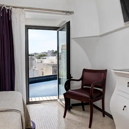 Bartago Luxury House Vendégház 4*