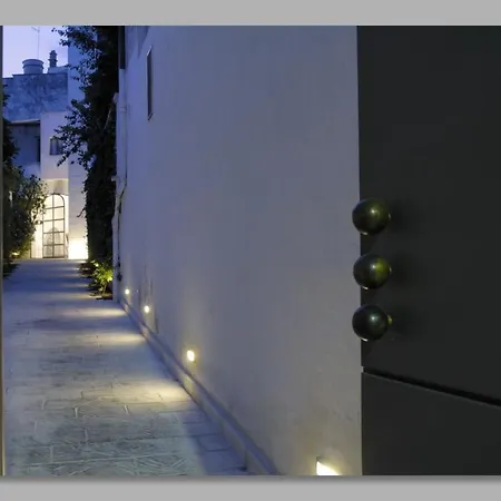 Bartago Luxury House أوستوني