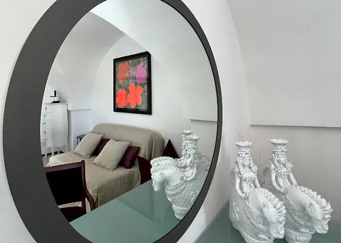 Bartago Luxury House